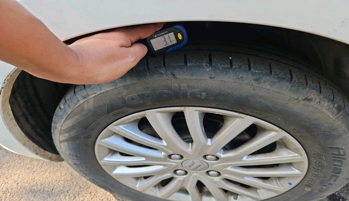 2021 Maruti Dzire ZXI AMT, Petrol, Automatic, 51,541 km, tyre