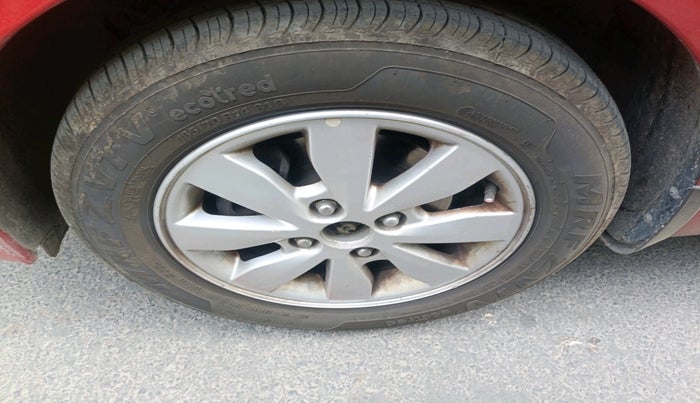 2015 Hyundai Xcent SX 1.2, Petrol, Manual, 84,713 km, tyre