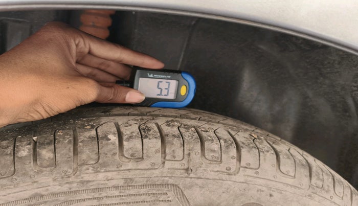 2013 Maruti Swift VXI, Petrol, Manual, 26,323 km, tyre