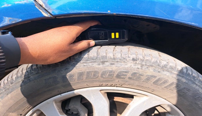 2013 Honda Amaze 1.2L I-VTEC VX AT, Petrol, Automatic, 96,047 km, tyre