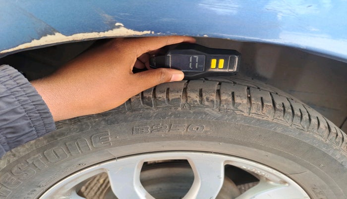 2013 Honda Amaze 1.2L I-VTEC VX AT, Petrol, Automatic, 96,047 km, tyre