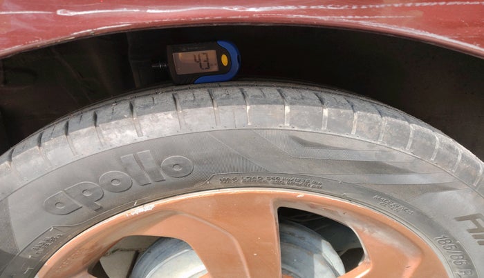 2015 Honda City 1.5L I-VTEC VX, Petrol, Manual, 1,47,239 km, tyre