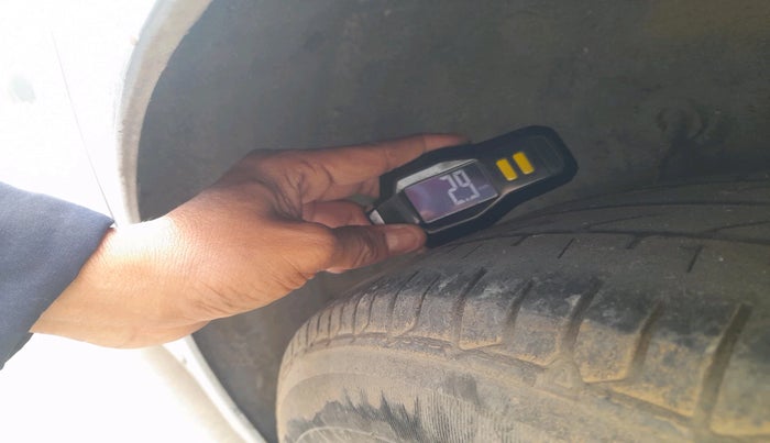 2019 Hyundai Elite i20 MAGNA PLUS 1.2, Petrol, Manual, 61,036 km, tyre