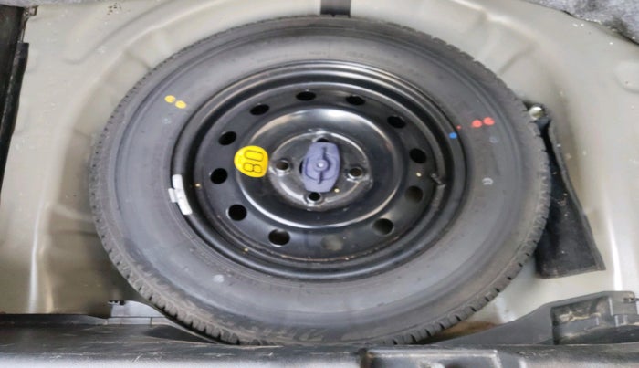 2023 Maruti Swift ZXI PLUS, Petrol, Manual, 64,633 km, tyre