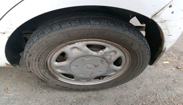 2013 Chevrolet Beat LS DIESEL, Diesel, Manual, 2,50,363 km, tyre