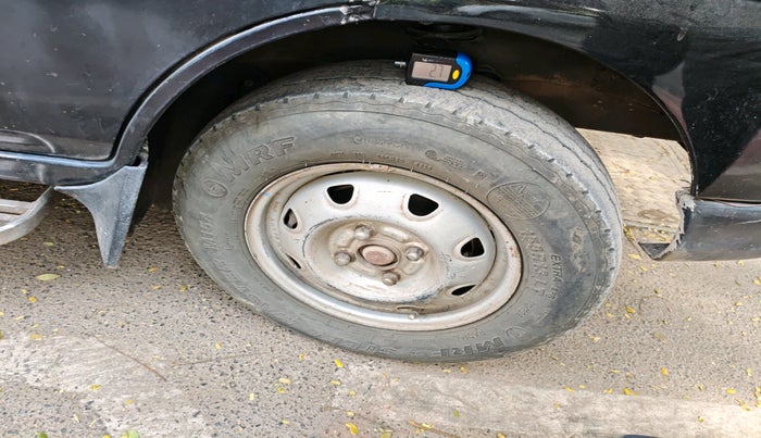 2016 Maruti Eeco 7 STR, Petrol, Manual, 94,182 km, tyre