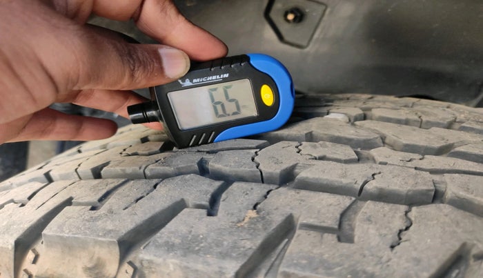 2024 Mahindra Thar LX HT PETROL 4WD MT, Petrol, Manual, 15,631 km, tyre