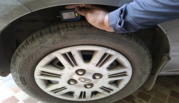 2013 Hyundai Santro Xing GLS PLUS AUDIO, Petrol, Manual, 40,867 km, tyre