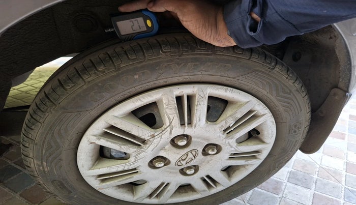 2013 Hyundai Santro Xing GLS PLUS AUDIO, Petrol, Manual, 40,867 km, tyre