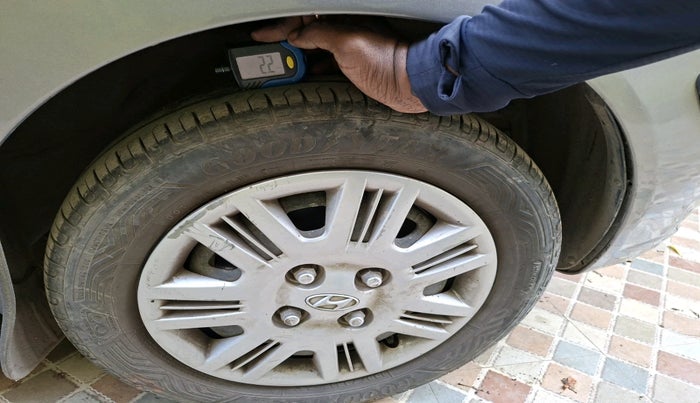 2013 Hyundai Santro Xing GLS PLUS AUDIO, Petrol, Manual, 40,867 km, tyre