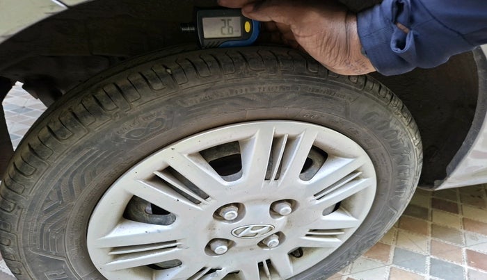 2013 Hyundai Santro Xing GLS PLUS AUDIO, Petrol, Manual, 40,867 km, tyre