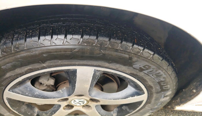 2016 Volkswagen Polo TRENDLINE 1.2L PETROL, Petrol, Manual, 73,359 km, tyre