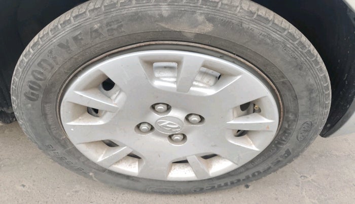 2012 Hyundai i20 MAGNA 1.2, Petrol, Manual, 18,696 km, tyre