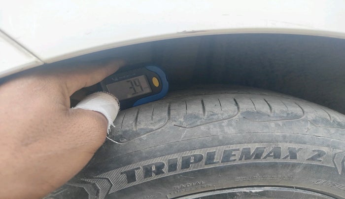 2020 Hyundai Elite i20 SPORTZ PLUS 1.2, Petrol, Manual, 92,327 km, tyre