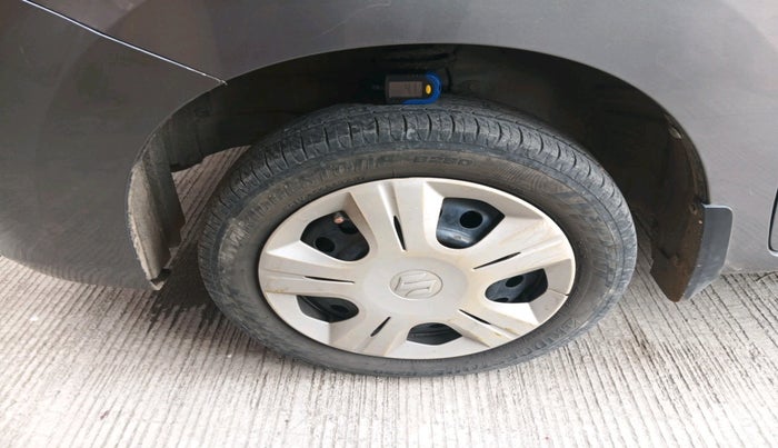 2014 Maruti Wagon R 1.0 VXI, Petrol, Manual, 85,318 km, tyre