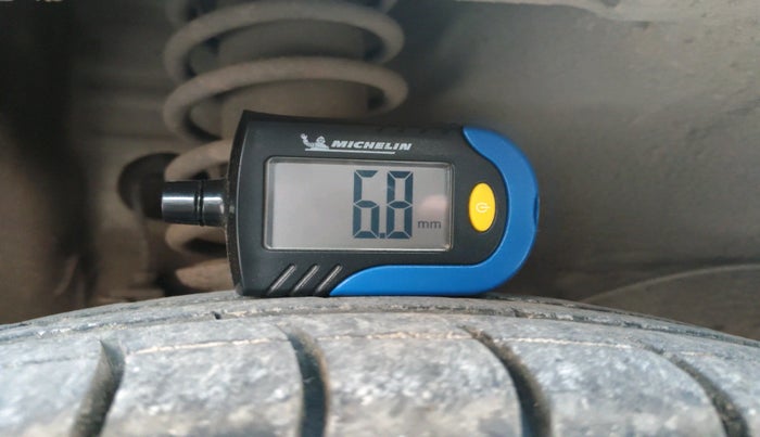 2021 Maruti Alto LXI, Petrol, Manual, 53,416 km, tyre