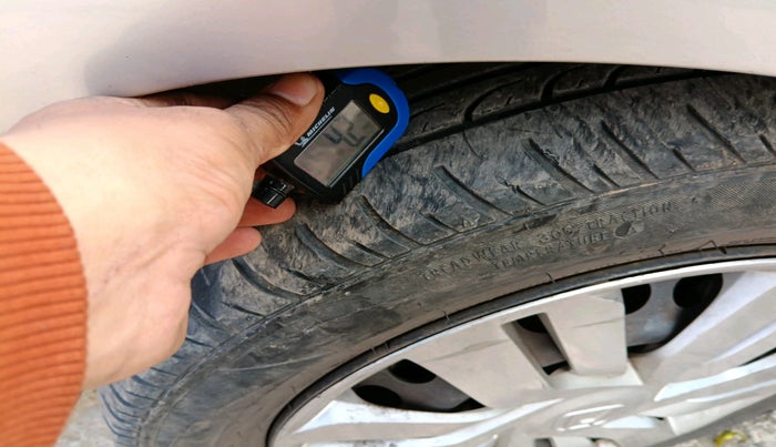 2014 Honda City 1.5L I-DTEC S, Diesel, Manual, 95,597 km, tyre