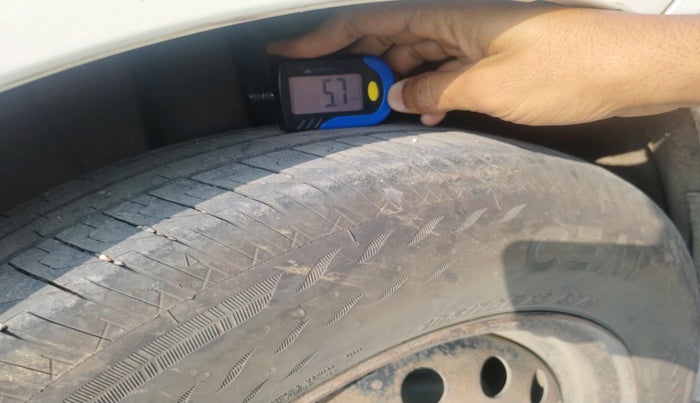 2021 Maruti Ertiga TOUR M CNG, Petrol, Manual, 1,28,510 km, tyre