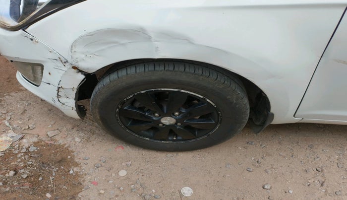 2013 Hyundai i20 ASTA 1.4 CRDI, Diesel, Manual, 1,76,675 km, tyre