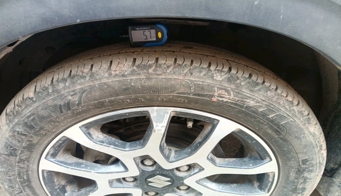 2023 Maruti XL6 ZETA CNG, Petrol, Manual, 17,281 km, tyre