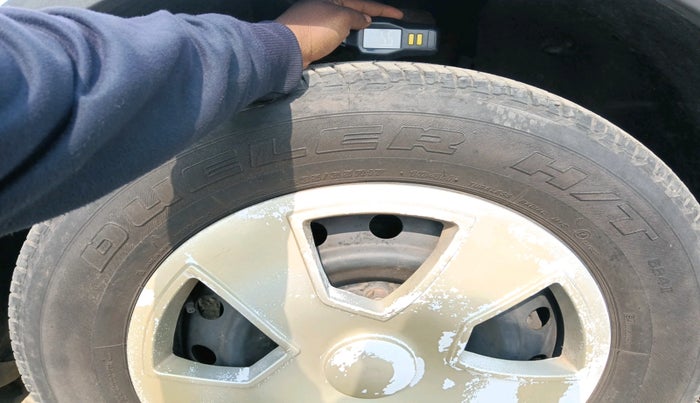 2014 Mahindra XUV500 W6, Diesel, Manual, 42,018 km, tyre