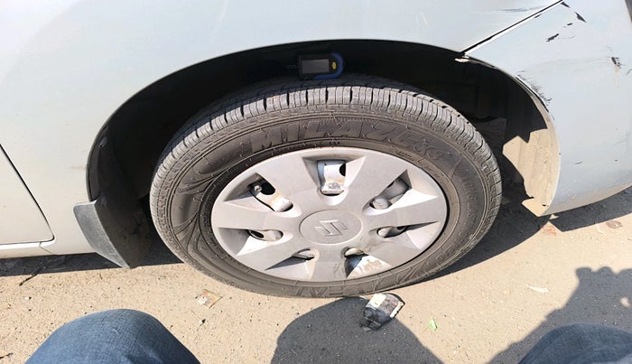 2014 Maruti Wagon R 1.0 LXI CNG, Petrol, Manual, 95,606 km, tyre