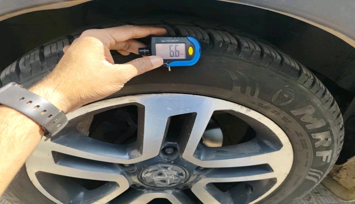 2018 Tata Hexa XTA 4X2 6 STR, Diesel, Automatic, 86,114 km, tyre