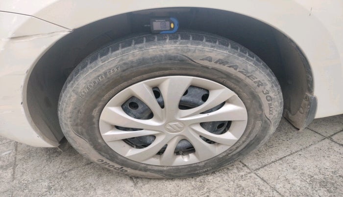 2018 Maruti Swift VXI AMT, Petrol, Automatic, 41,608 km, tyre