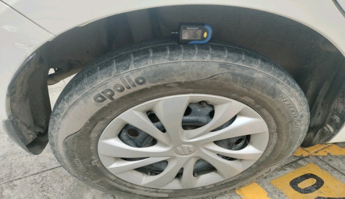 2018 Maruti Swift VXI AMT, Petrol, Automatic, 41,608 km, tyre