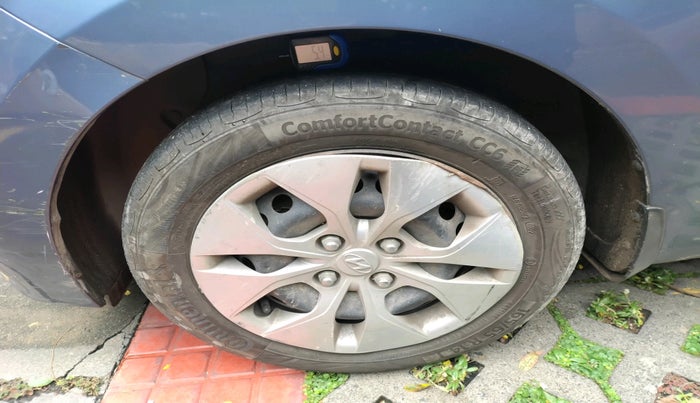 2015 Hyundai Xcent S 1.2, Petrol, Manual, 32,666 km, tyre