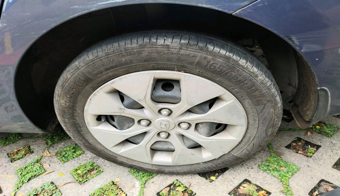 2015 Hyundai Xcent S 1.2, Petrol, Manual, 32,666 km, tyre