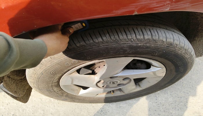 2016 Renault Duster 110 PS RXL 4X2 AMT, Diesel, Automatic, 1,21,457 km, tyre