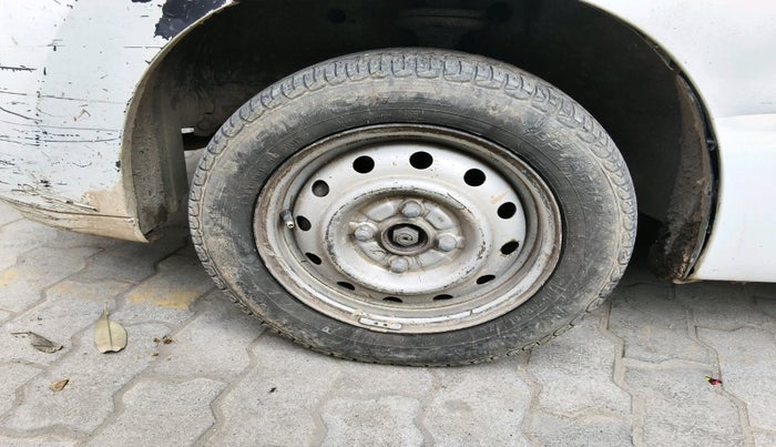 2011 Maruti Wagon R 1.0 LXI, Petrol, Manual, 1,20,658 km, tyre