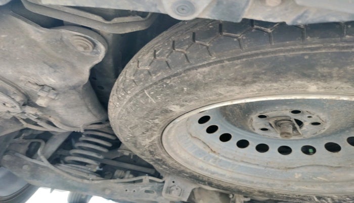 2022 Mahindra XUV700 AX 7 LUXURY D AWD AT 7 STR, Diesel, Automatic, 52,000 km, tyre