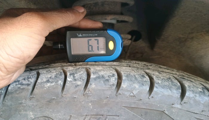 2014 Maruti Wagon R 1.0 LXI CNG, Petrol, Manual, 62,437 km, tyre