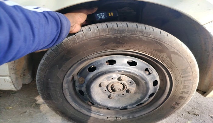 2016 Tata Tiago XT PETROL, Petrol, Manual, 1,18,151 km, tyre