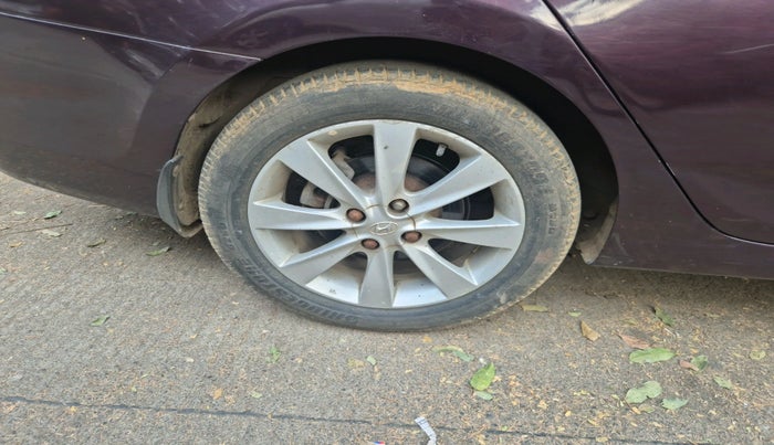 2013 Hyundai Verna FLUIDIC 1.6 VTVT SX AT, Petrol, Automatic, 48,377 km, tyre