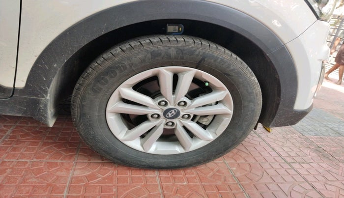 2017 Hyundai Creta  SX 1.6 Petrol , Petrol, Manual, 47,290 km, tyre