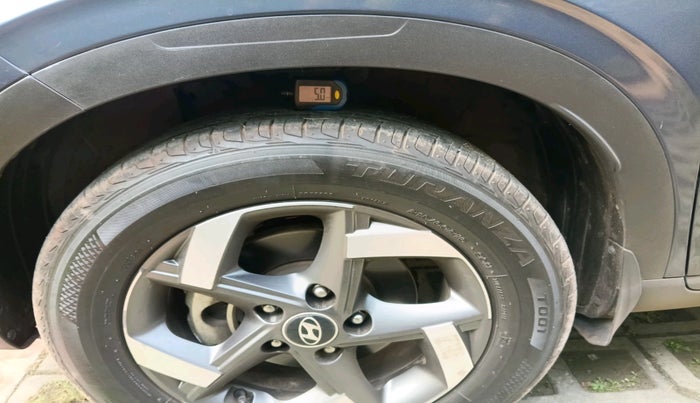 2021 Hyundai VENUE SX PLUS 1.0 TURBO DCT, Petrol, Automatic, 55,735 km, tyre