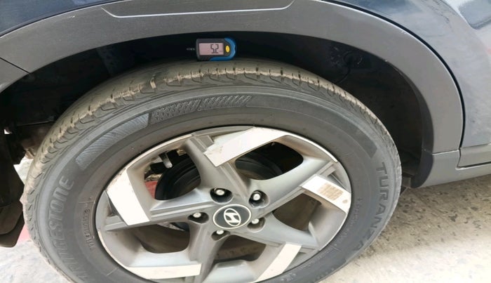 2021 Hyundai VENUE SX PLUS 1.0 TURBO DCT, Petrol, Automatic, 55,735 km, tyre