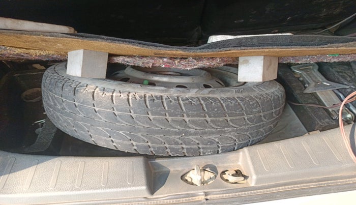 2012 Maruti Wagon R 1.0 LXI, Petrol, Manual, 29,427 km, tyre