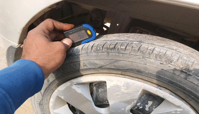 2014 Maruti Alto K10 VXI, Petrol, Manual, 86,193 km, tyre