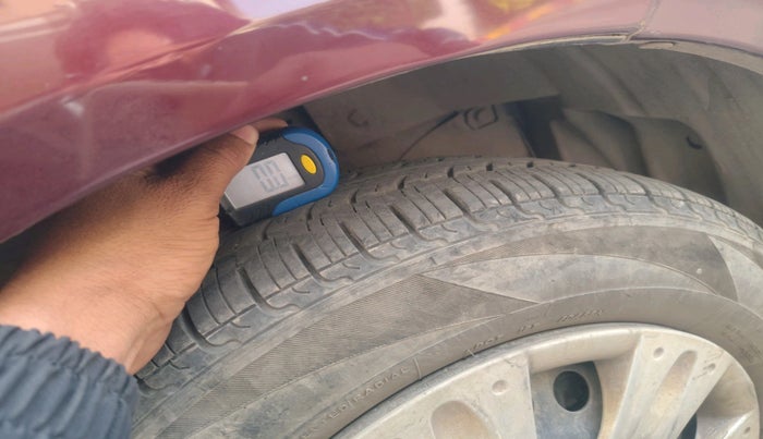 2017 Honda Amaze 1.2L I-VTEC S OPT, Petrol, Manual, 44,677 km, tyre