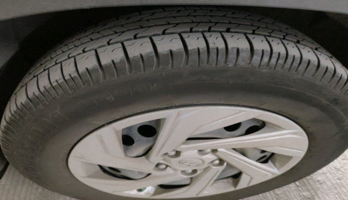 2021 Hyundai Creta EX 1.5 PETROL, Petrol, Manual, 46,642 km, tyre