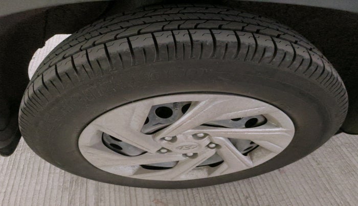 2021 Hyundai Creta EX 1.5 PETROL, Petrol, Manual, 46,642 km, tyre