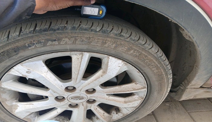 2021 Mahindra XUV300 W8 1.5 DIESEL AMT, Diesel, Automatic, 32,566 km, tyre