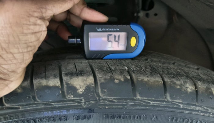 2018 Hyundai Creta E PLUS 1.6 PETROL, Petrol, Manual, 67,933 km, tyre