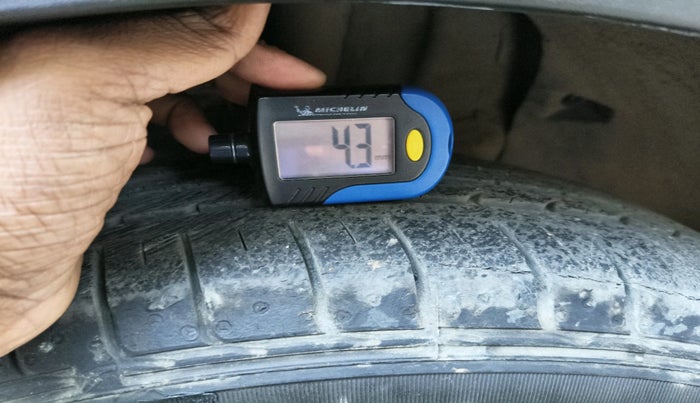 2018 Hyundai Creta E PLUS 1.6 PETROL, Petrol, Manual, 67,933 km, tyre