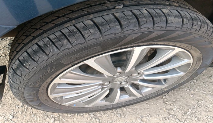 2018 Maruti Ciaz ALPHA 1.5 SHVS PETROL, Petrol, Manual, 48,880 km, tyre