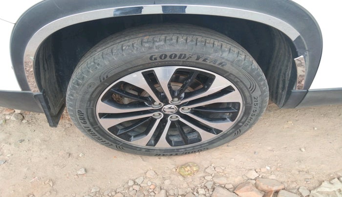 2021 MG HECTOR SHARP 2.0 DIESEL, Diesel, Manual, 37,356 km, tyre